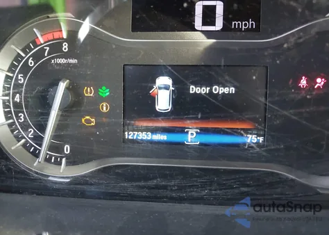 2017 Honda Pilot Touring z USA, uszkodzony, nr VIN 5FNYF5H99HB034243